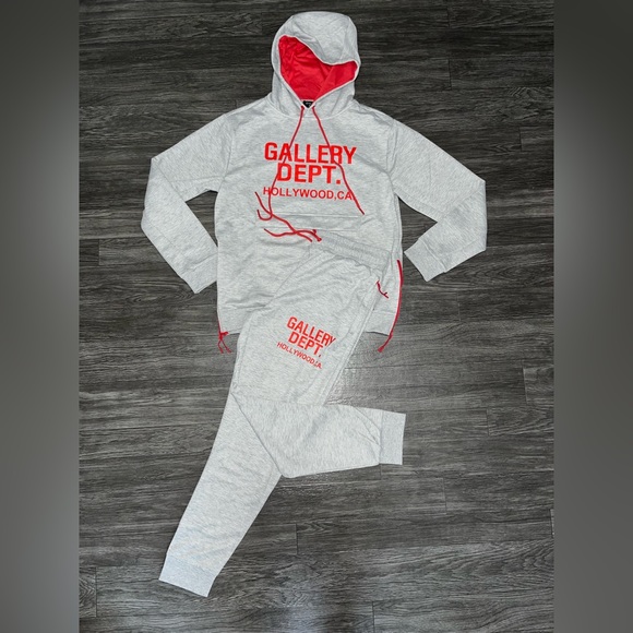 ππ₯ Gallery Joggers - Picture 1 of 4